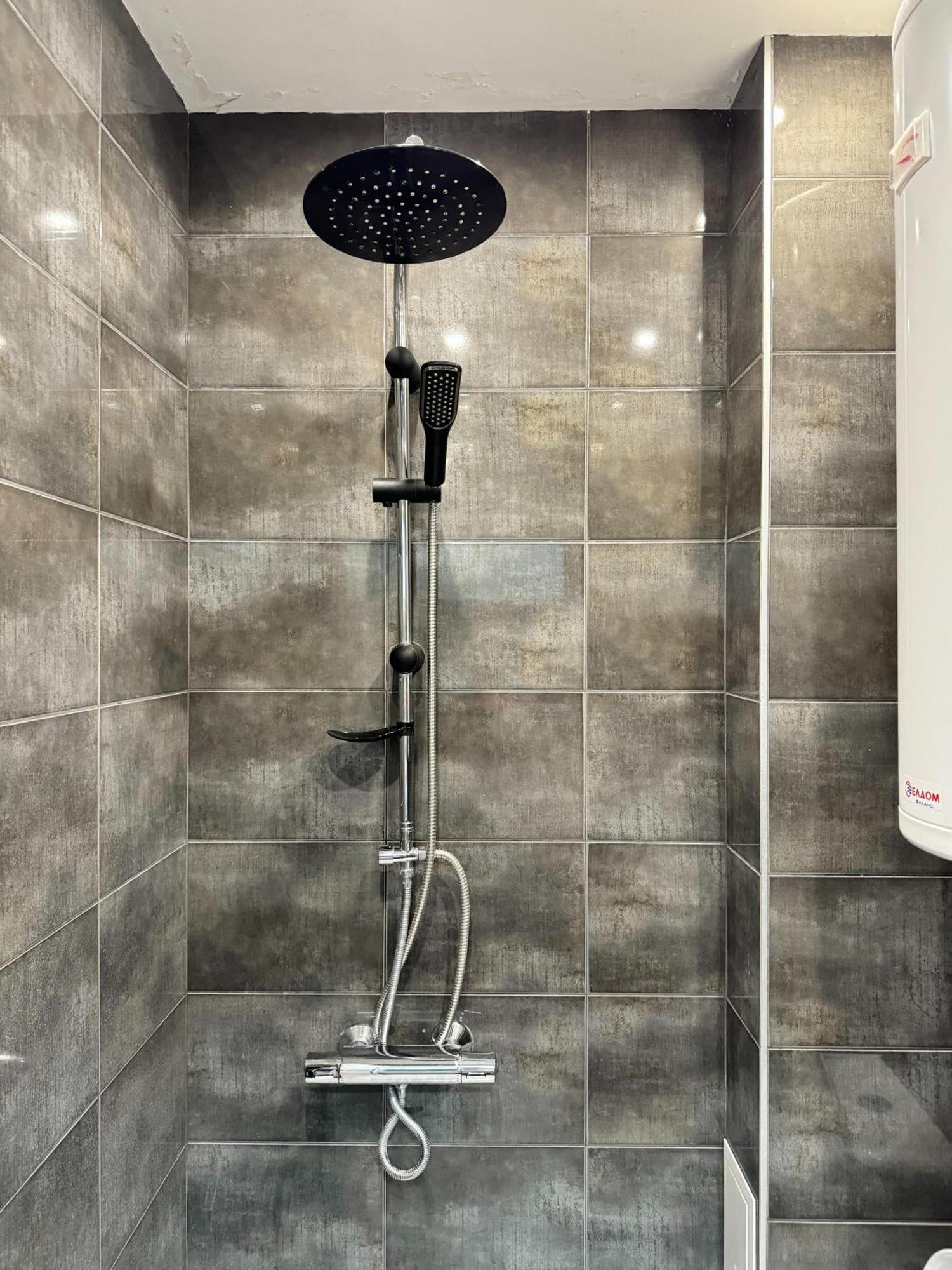 Central Studio Apartment - Varna City Buitenkant foto