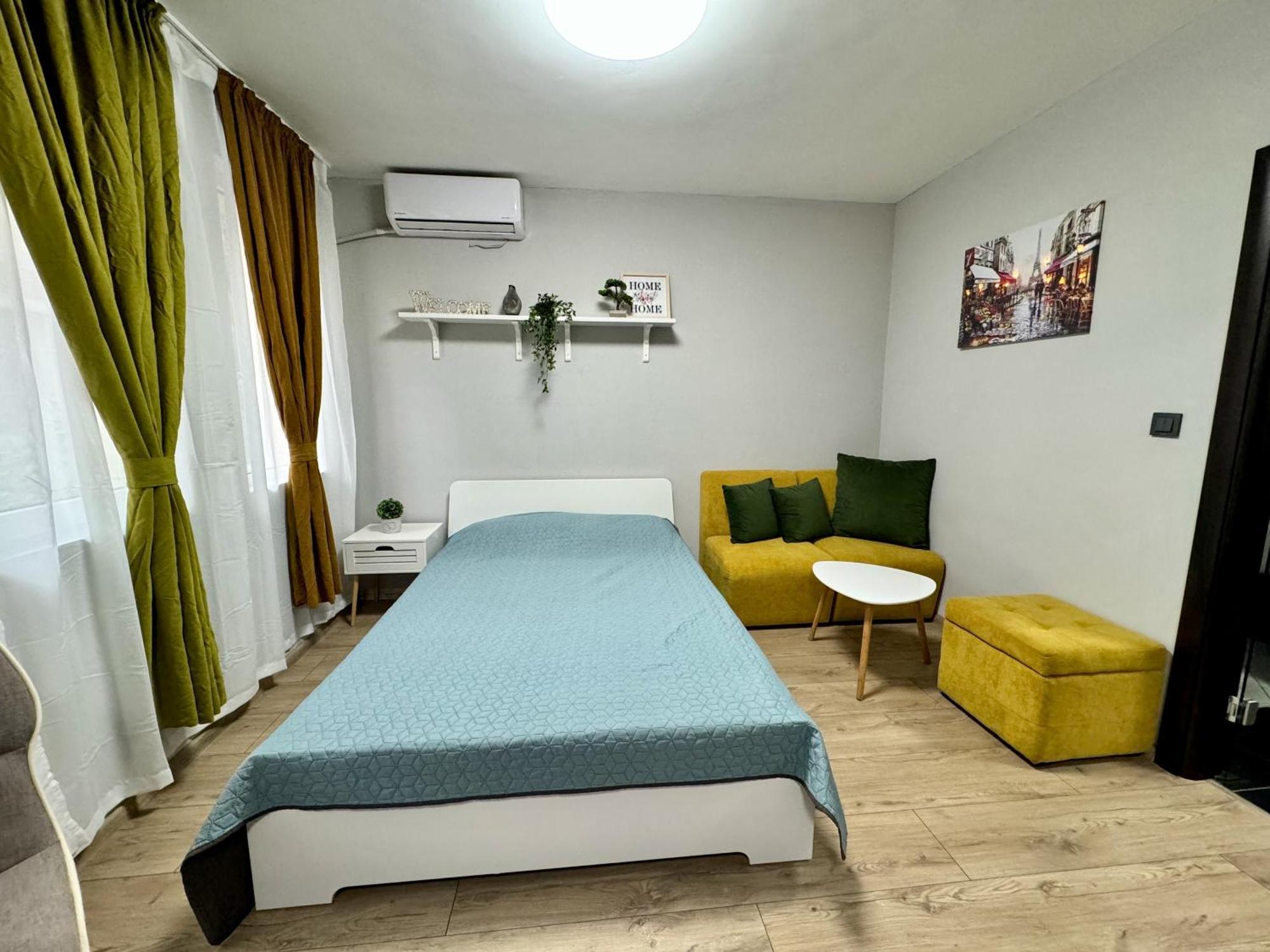 Central Studio Apartment - Varna City Buitenkant foto